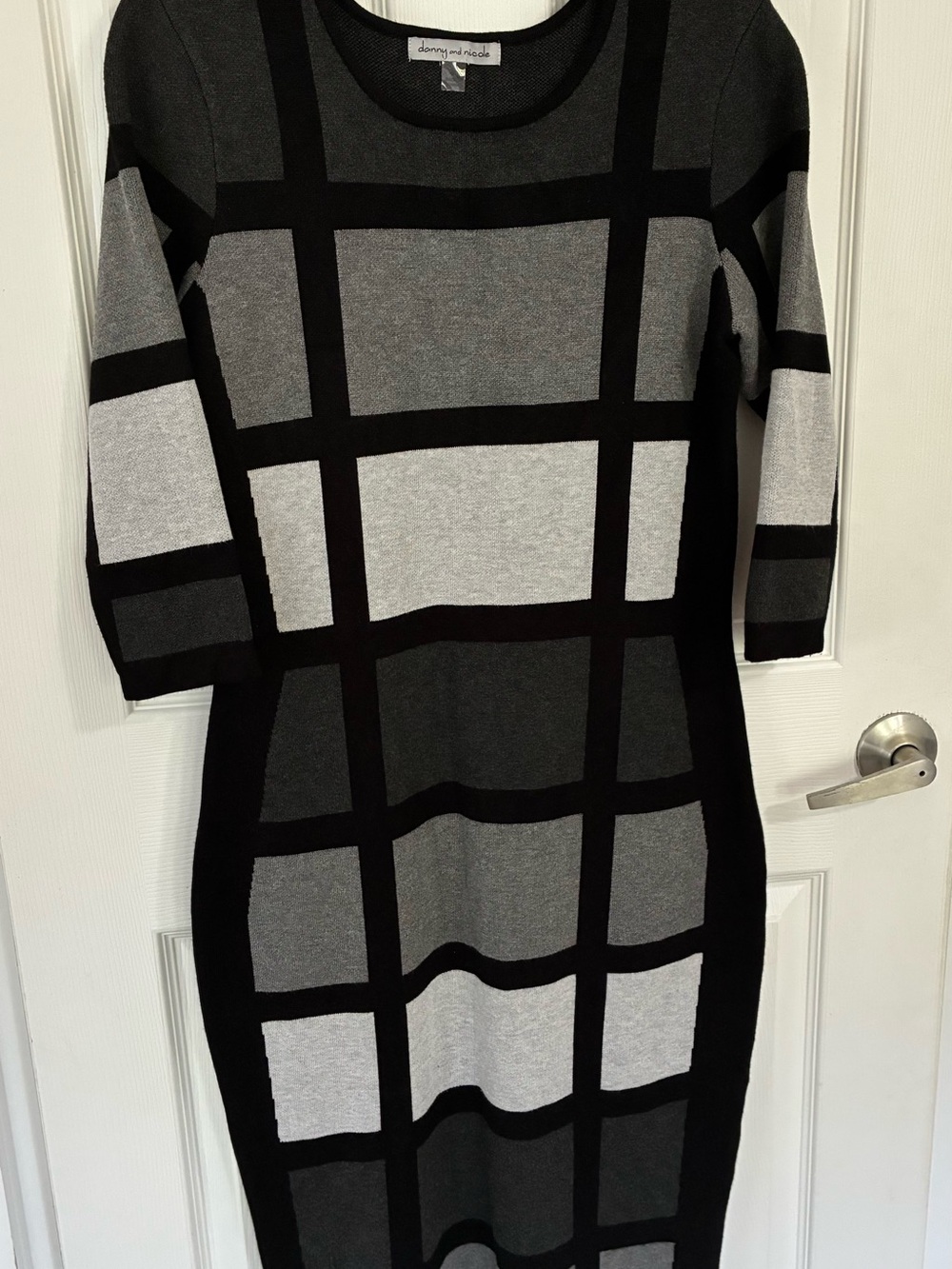 Danny & Nicole Black Gray Geometric Knit Sweater Dress Size M